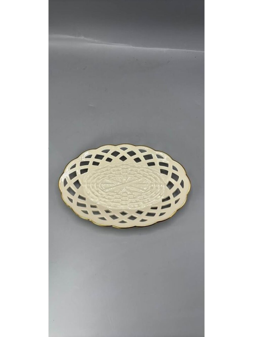 Lenox Oval Lattice Basket